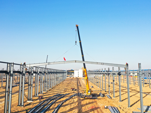  河南礦山｜智能產(chǎn)業(yè)園6號車間今日上梁大吉！